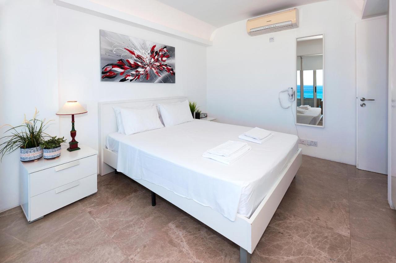 Apartment Marina - Beachfront Protaras Bagian luar foto